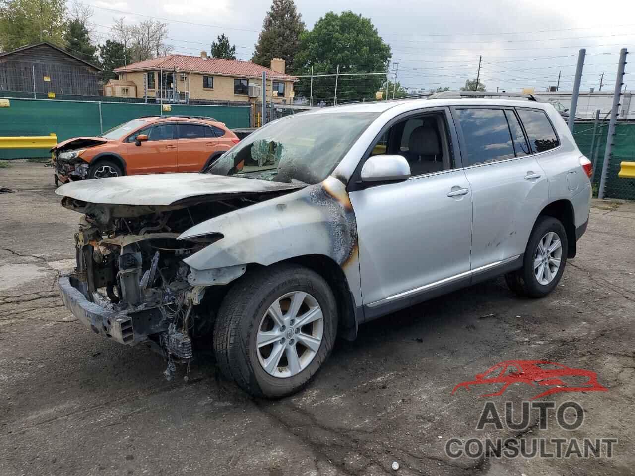 TOYOTA HIGHLANDER 2012 - 5TDBK3EH5CS110613
