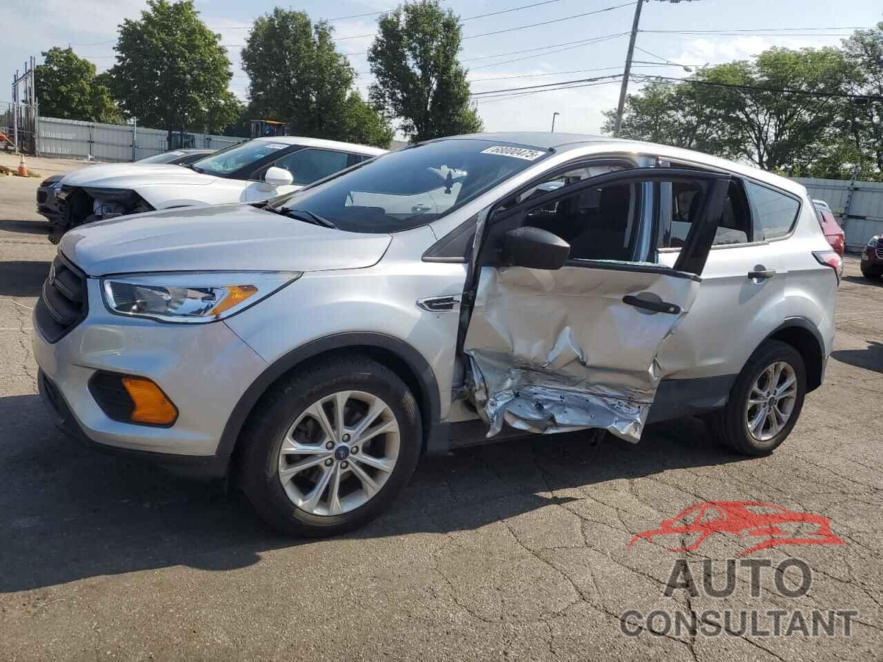 FORD ESCAPE 2018 - 1FMCU0F7XJUC43570