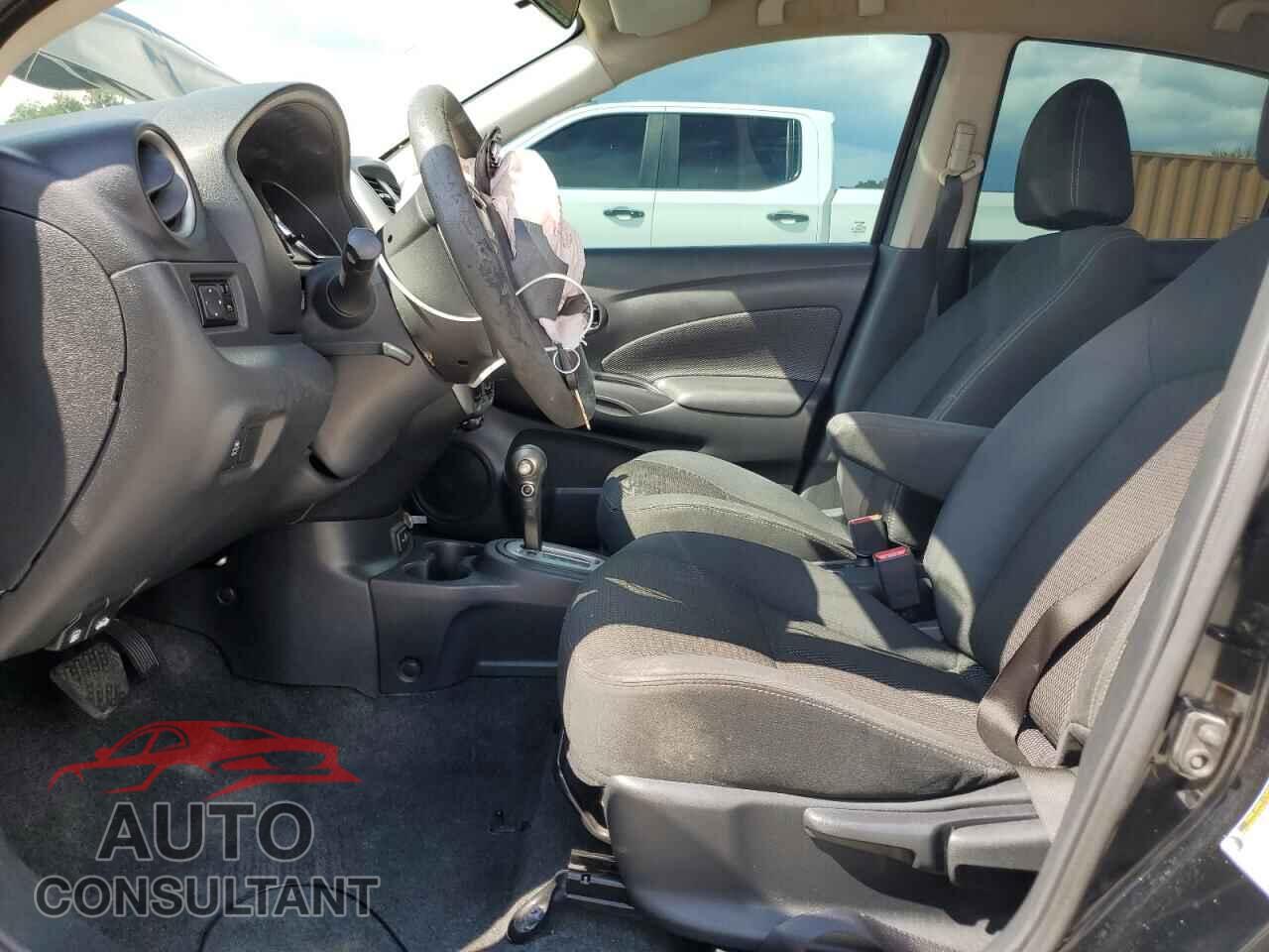 NISSAN VERSA 2017 - 3N1CN7AP1HL826411