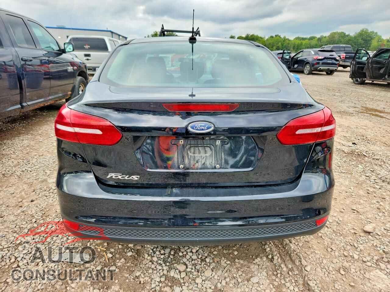 FORD FOCUS 2018 - 1FADP3E27JL243688