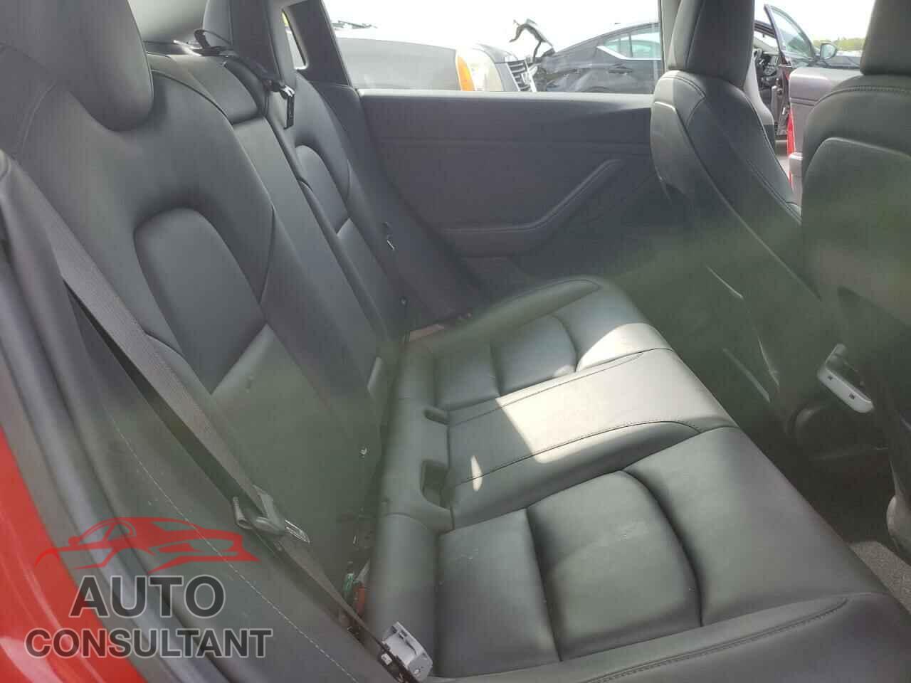 TESLA MODEL 3 2018 - 5YJ3E1EA9JF030753