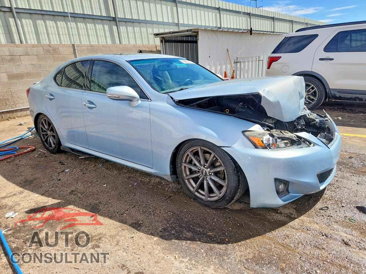 LEXUS IS 2011 - JTHBF5C24B5151249