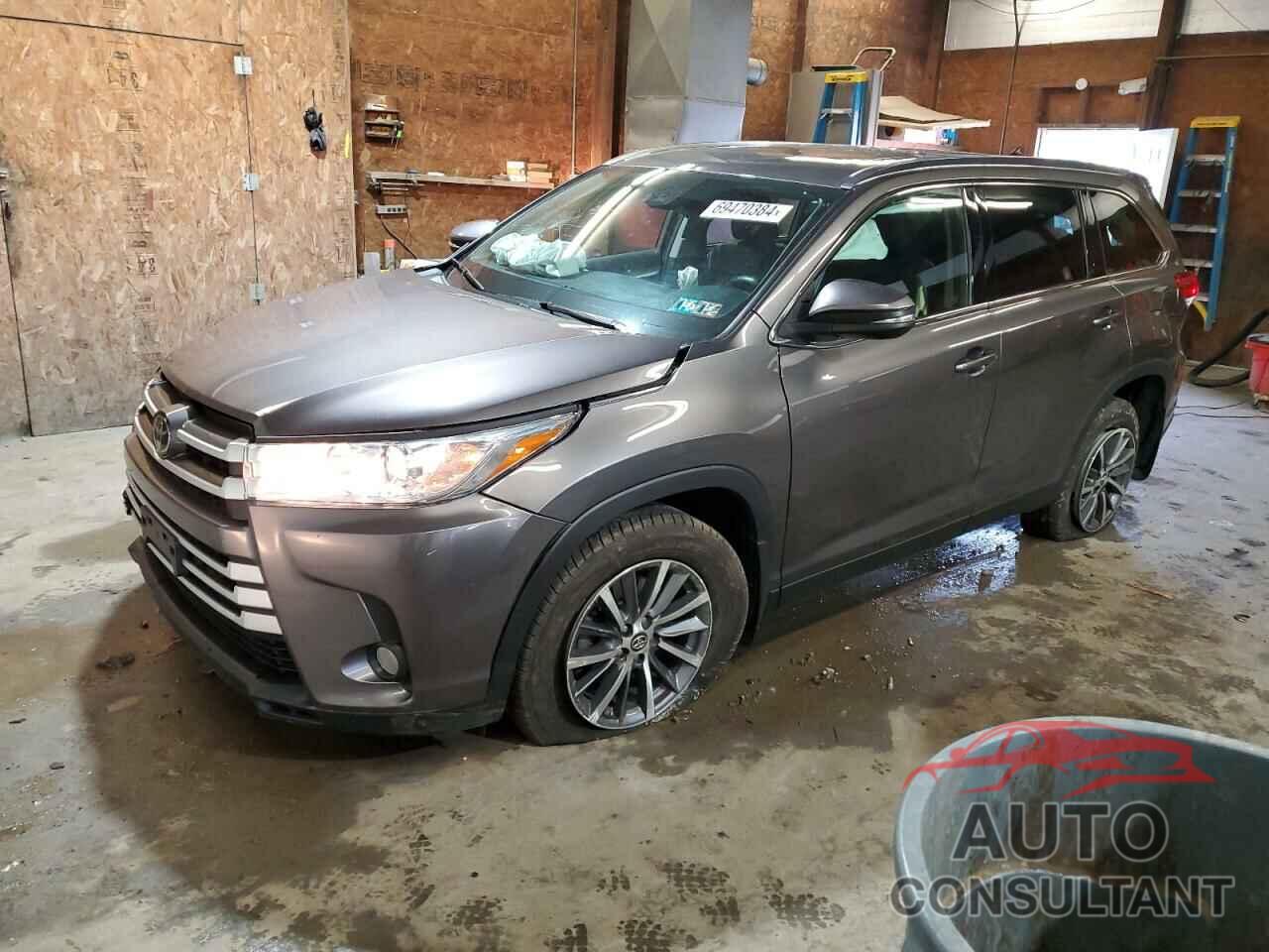 TOYOTA HIGHLANDER 2019 - 5TDJZRFH2KS614866