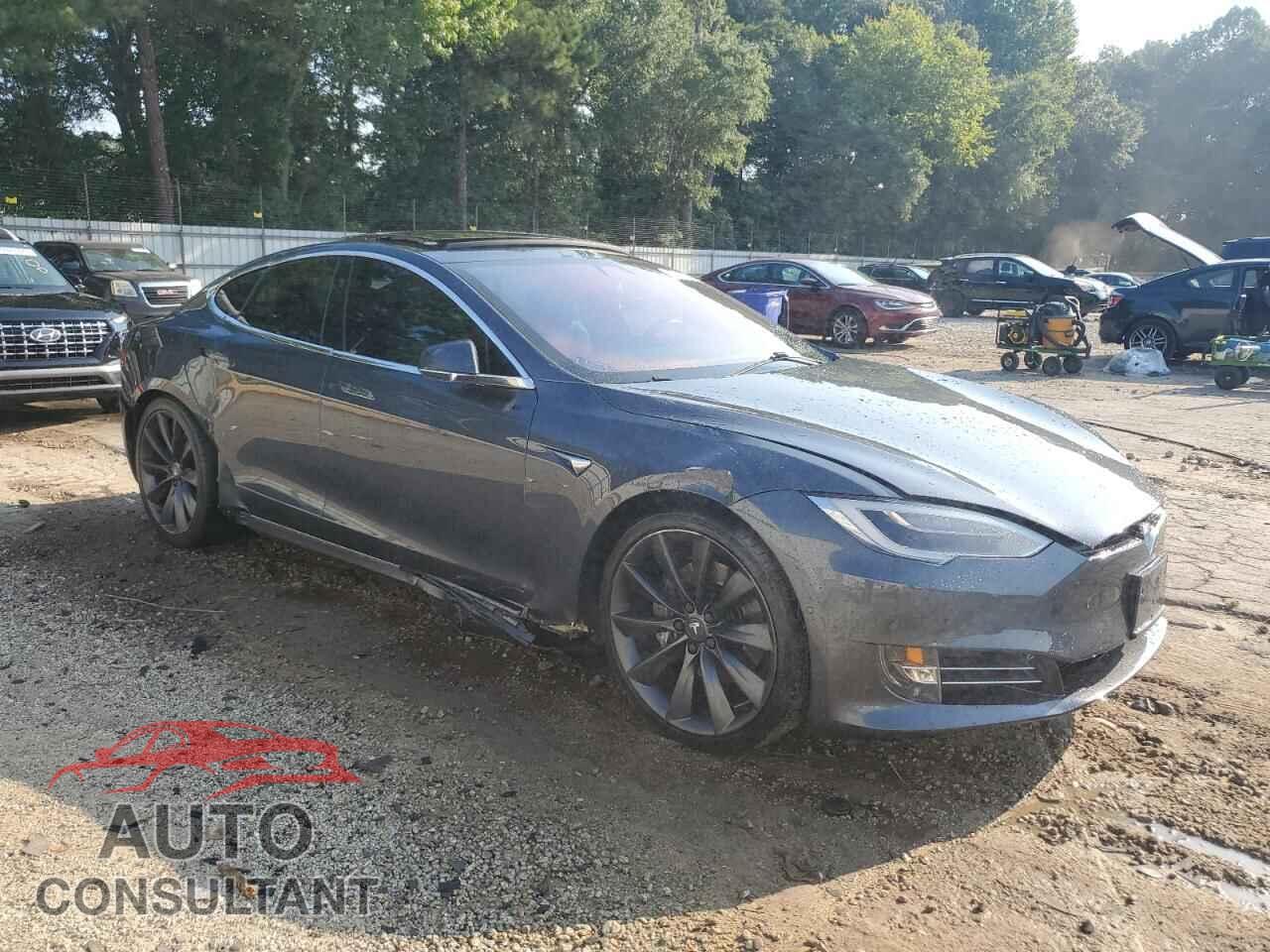 TESLA MODEL S 2017 - 5YJSA1E20HF210861