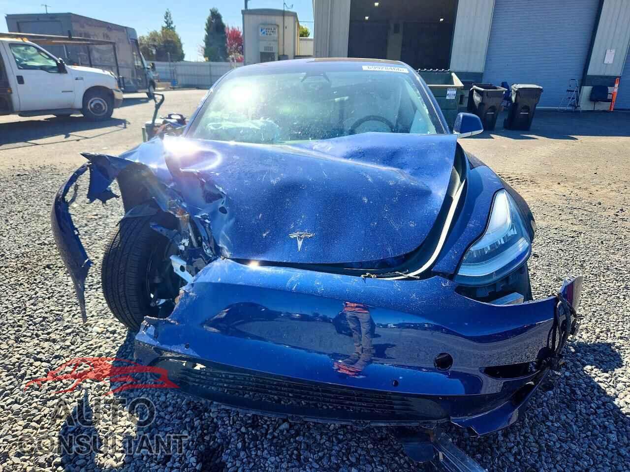 TESLA MODEL 3 2018 - 5YJ3E1EB7JF096470