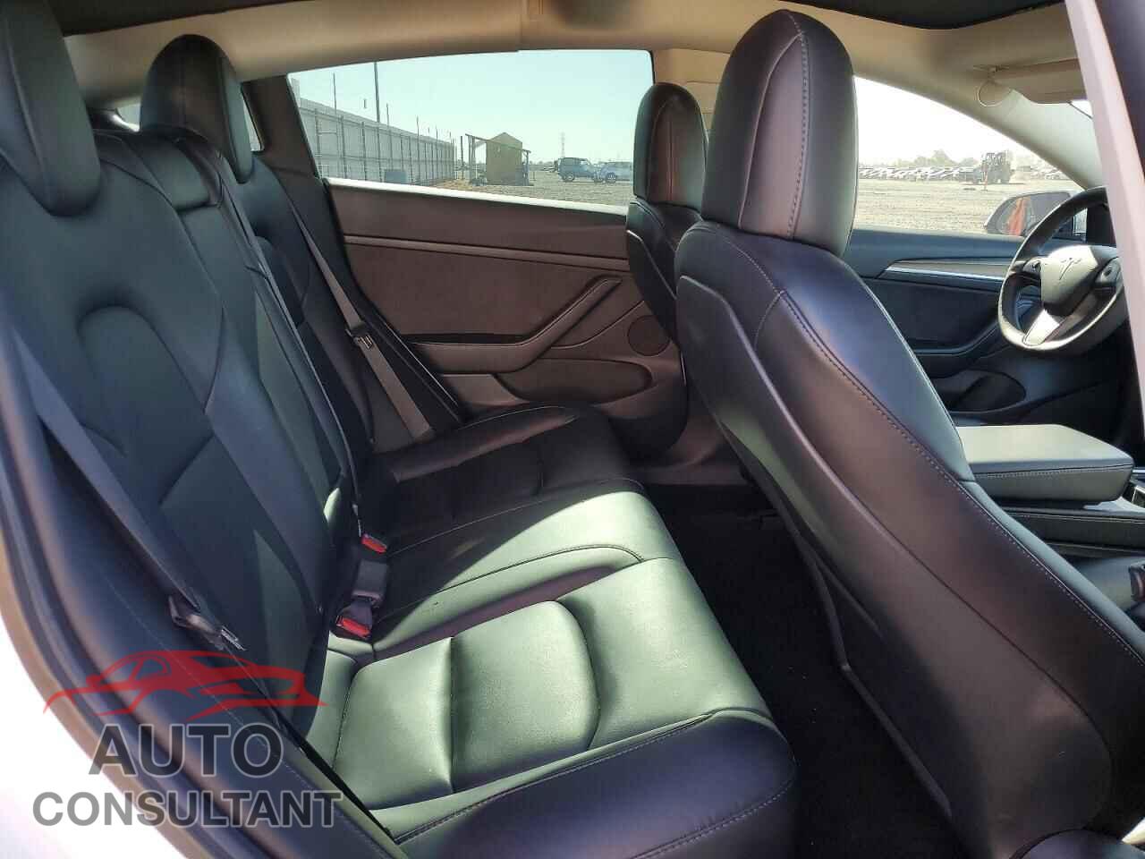 TESLA MODEL 3 2021 - 5YJ3E1EB4MF019432