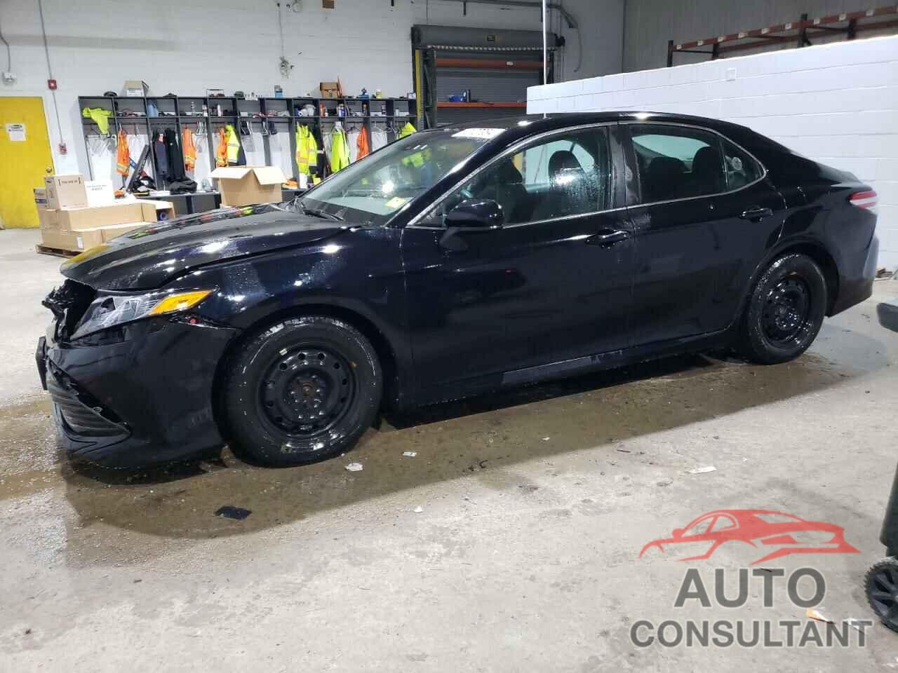 TOYOTA CAMRY 2018 - 4T1B11HK6JU096806