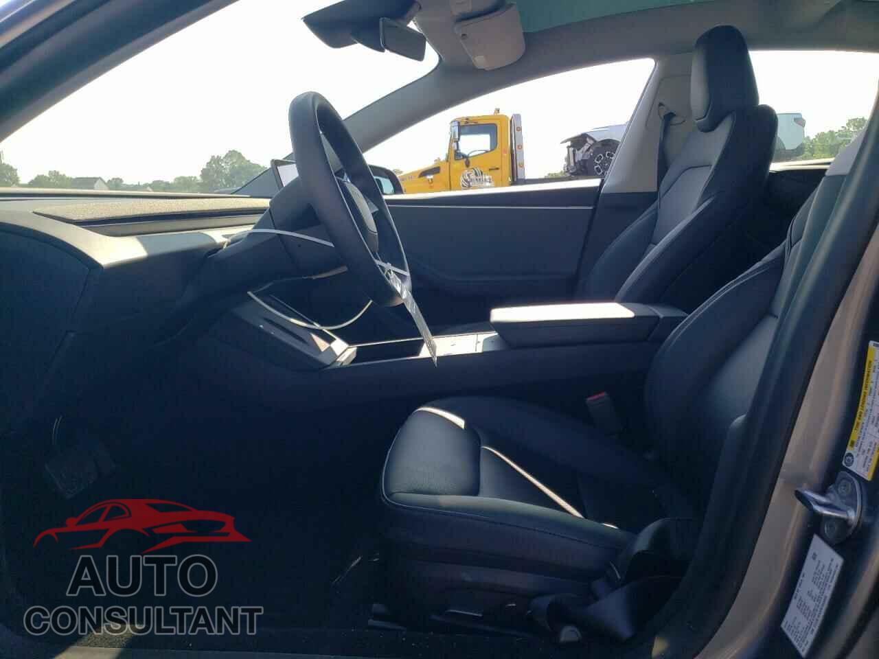 TESLA MODEL 3 2024 - 5YJ3E1EAXRF865806
