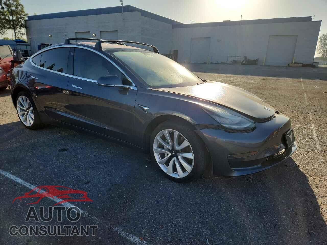 TESLA MODEL 3 2018 - 5YJ3E1EA7JF169148