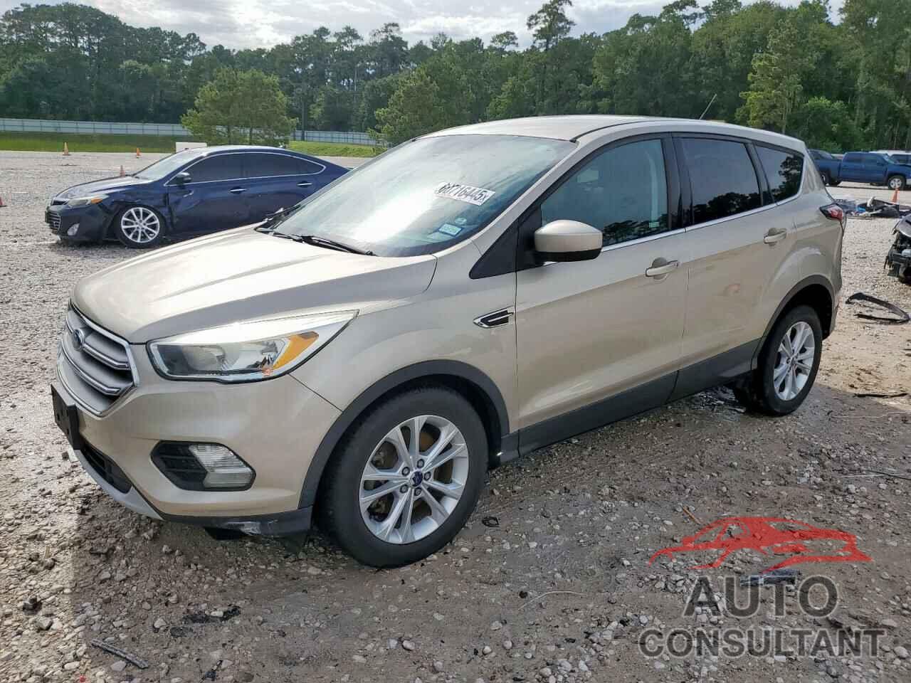 FORD ESCAPE 2017 - 1FMCU0G99HUA32130