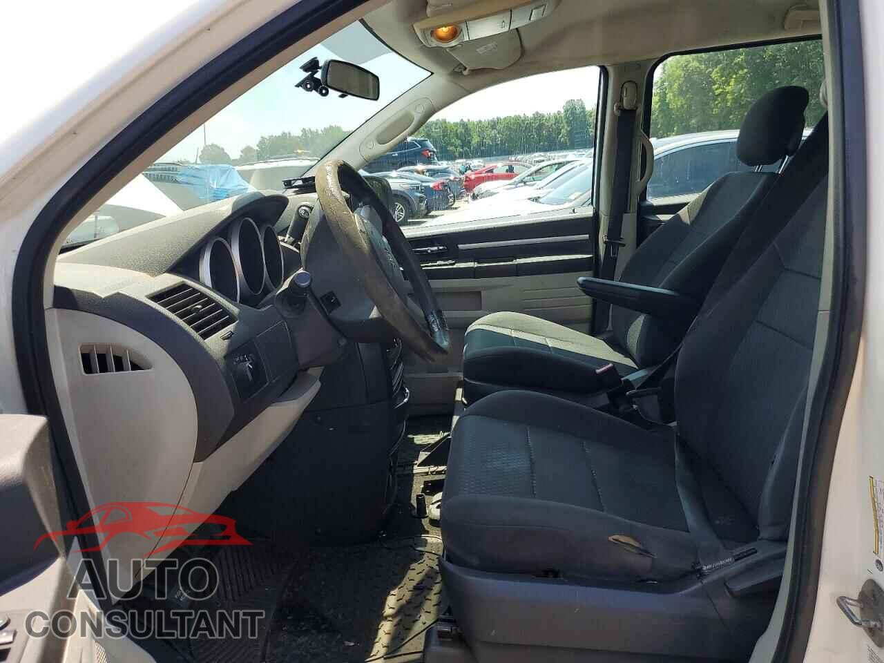 DODGE CARAVAN 2010 - 2D4RN4DE8AR350072