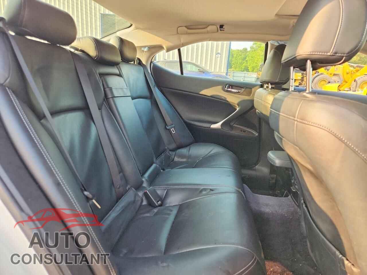 LEXUS IS 2012 - JTHCF5C25C5056057