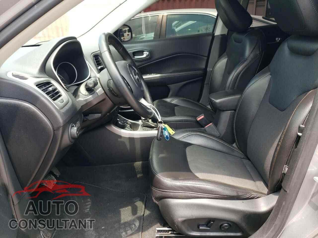 JEEP COMPASS 2018 - 3C4NJDBB1JT331750