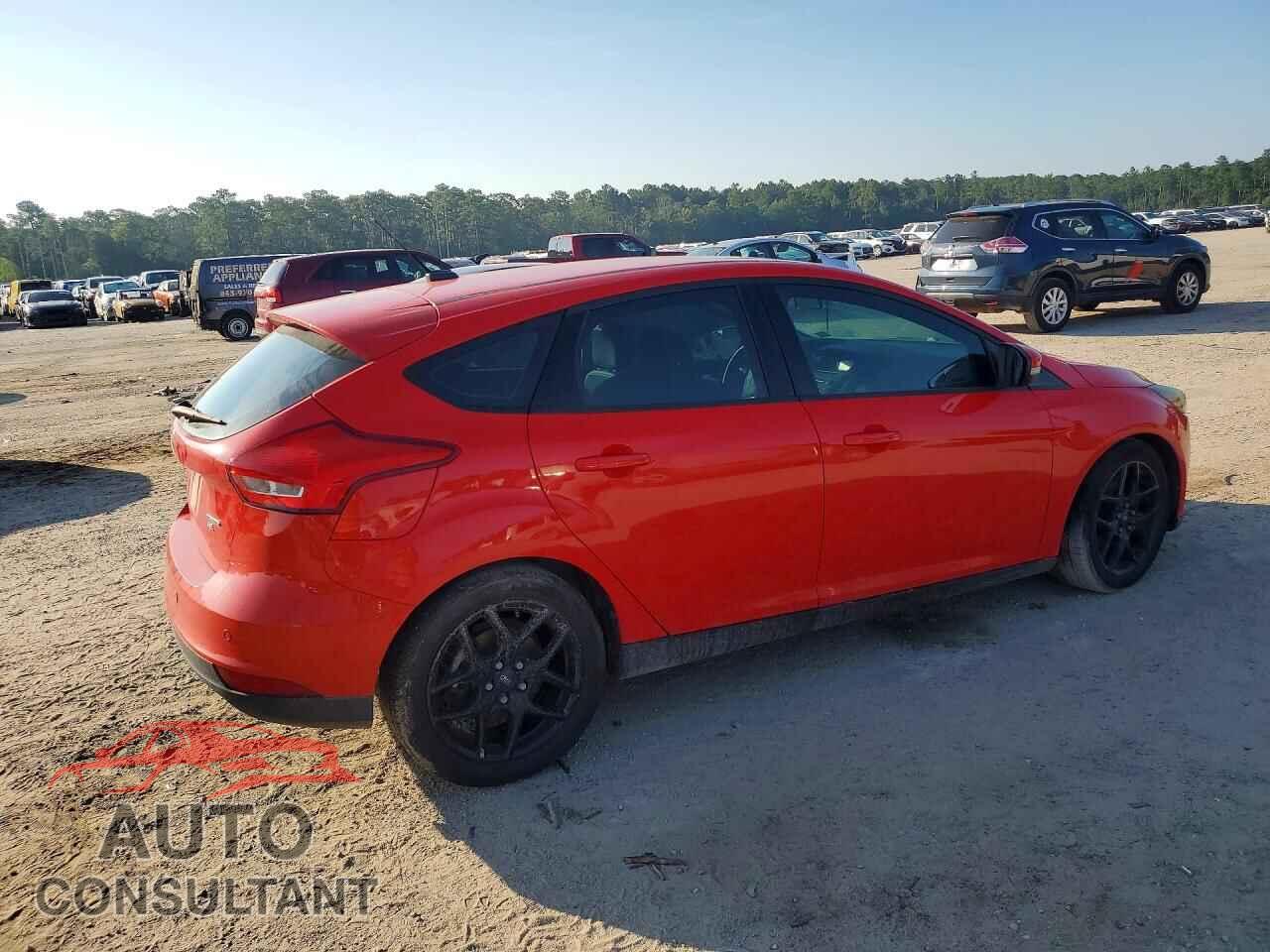 FORD FOCUS 2016 - 1FADP3K2XGL367662