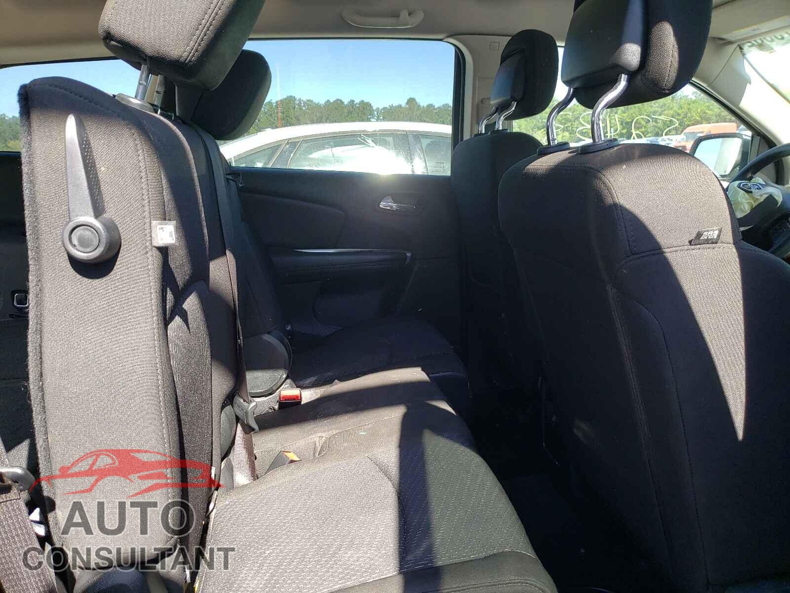 DODGE JOURNEY 2019 - 3C4PDCAB4KT853348