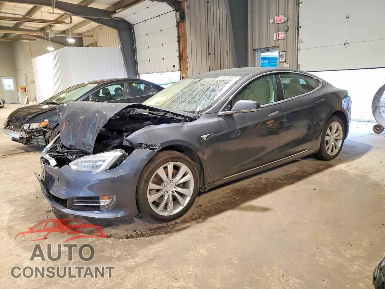 TESLA MODEL S 2017 - 5YJSA1E25HF199016