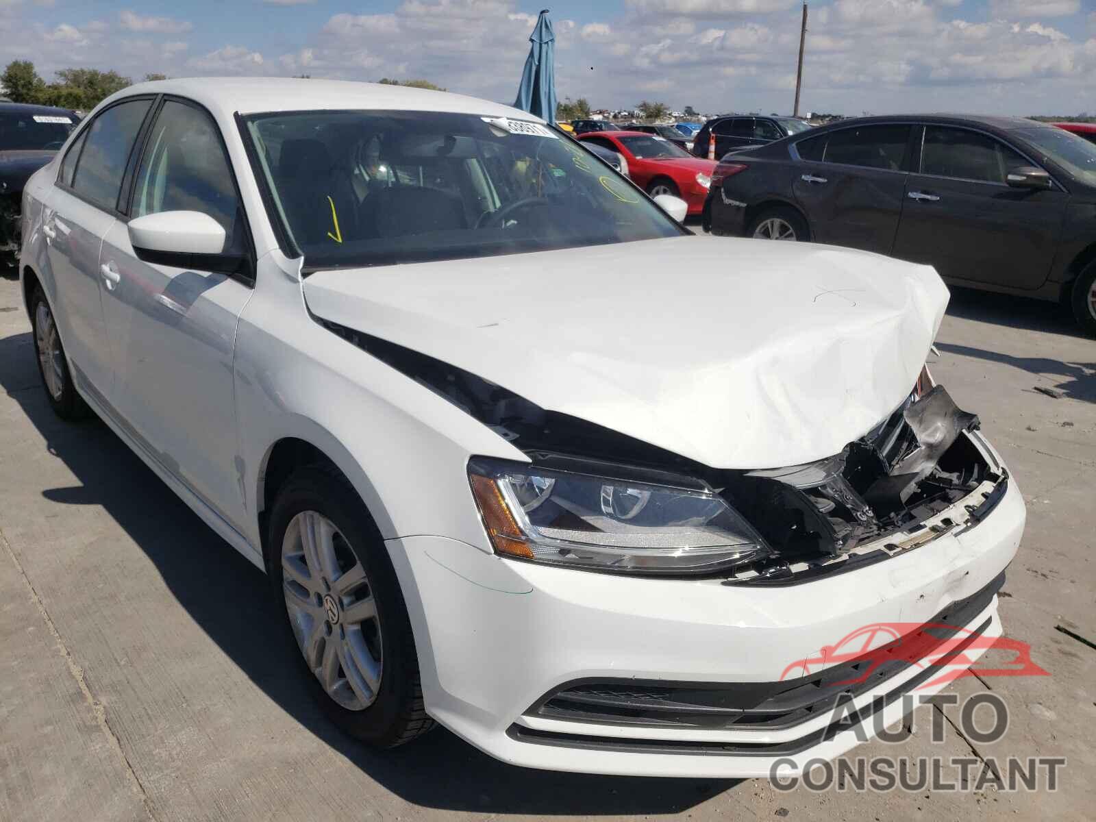 VOLKSWAGEN JETTA 2018 - 3VW2B7AJ8JM253114