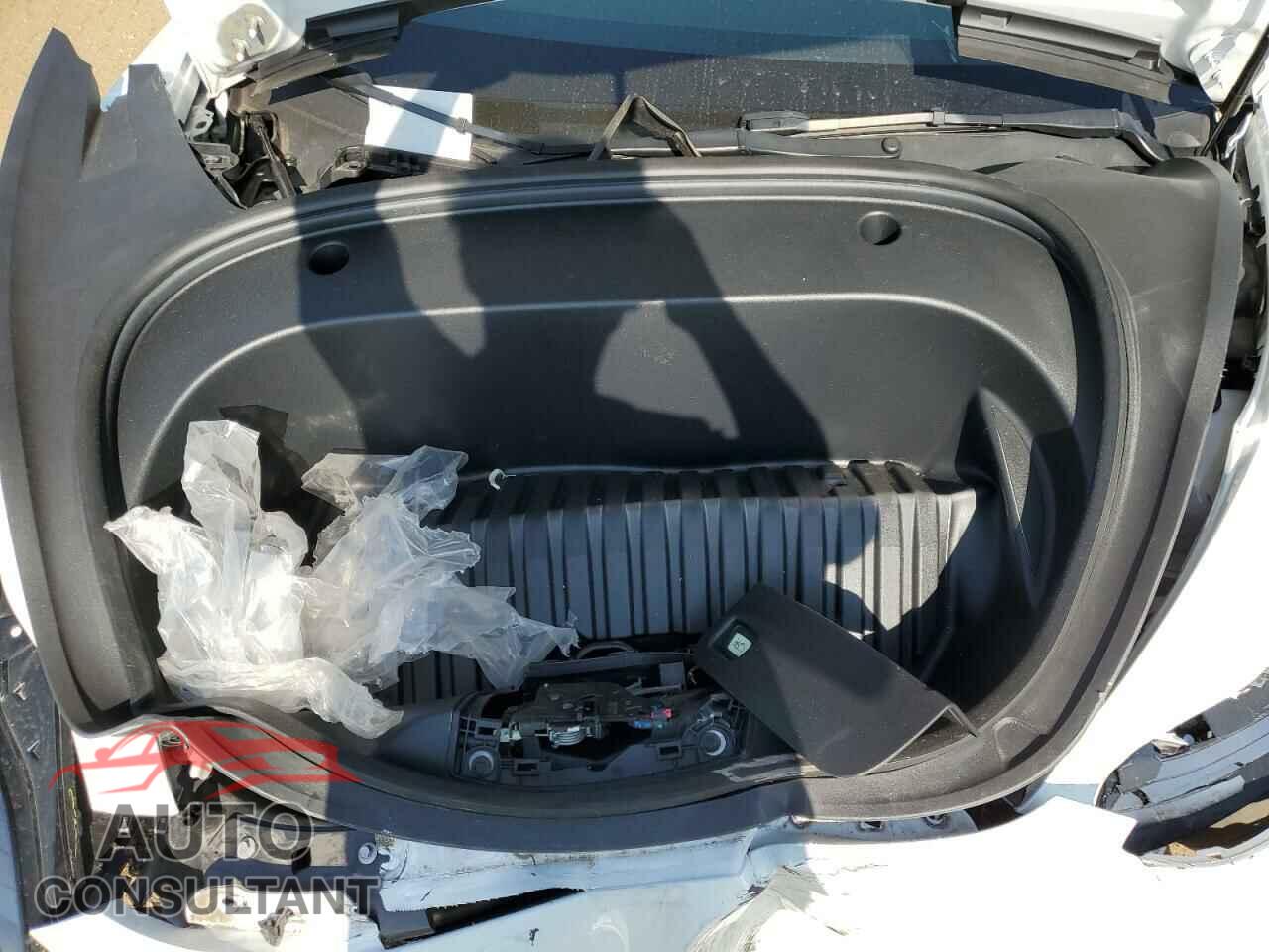 TESLA MODEL 3 2022 - 5YJ3E1EA1NF200075