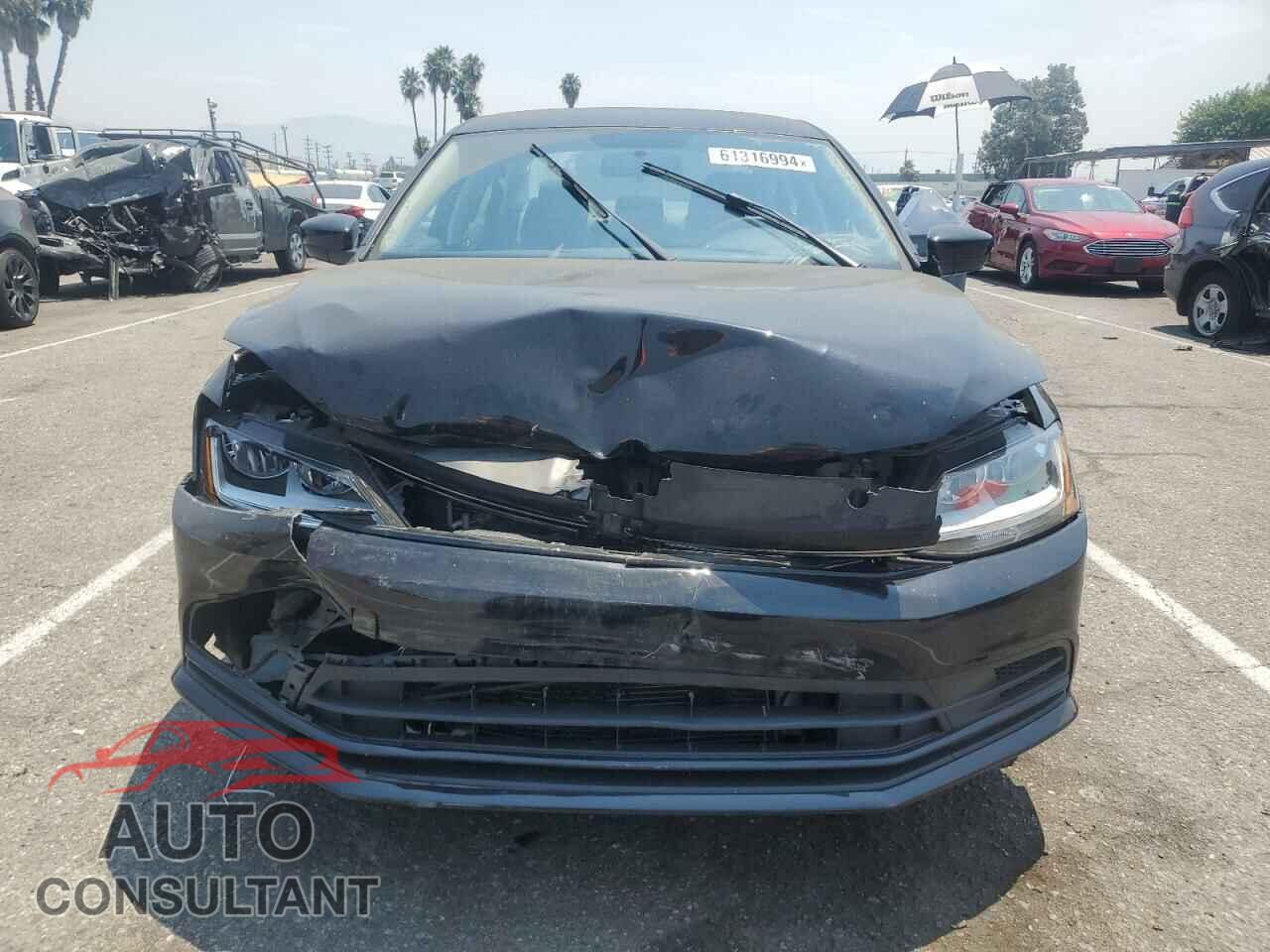 VOLKSWAGEN JETTA 2017 - 3VW2B7AJ2HM393377