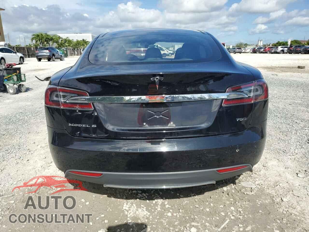 TESLA MODEL S 2015 - 5YJSA1S2XFF091587