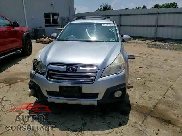 SUBARU OUTBACK 2013 - 4S4BRBLC6D3243053