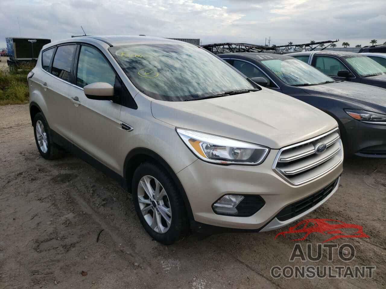 FORD ESCAPE 2017 - 1FMCU0GDXHUB86074