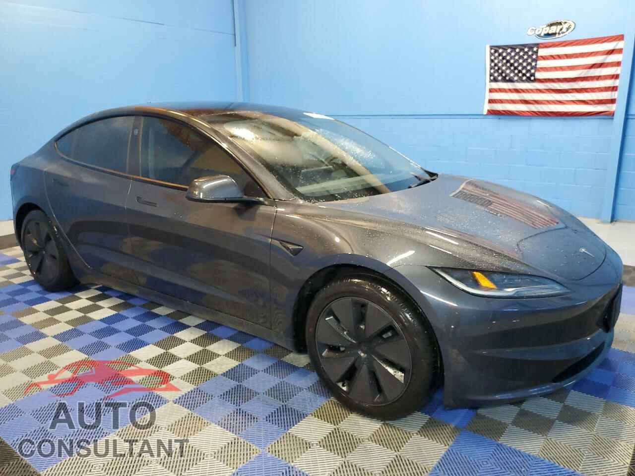 TESLA MODEL 3 2024 - 5YJ3E1EB0RF736711