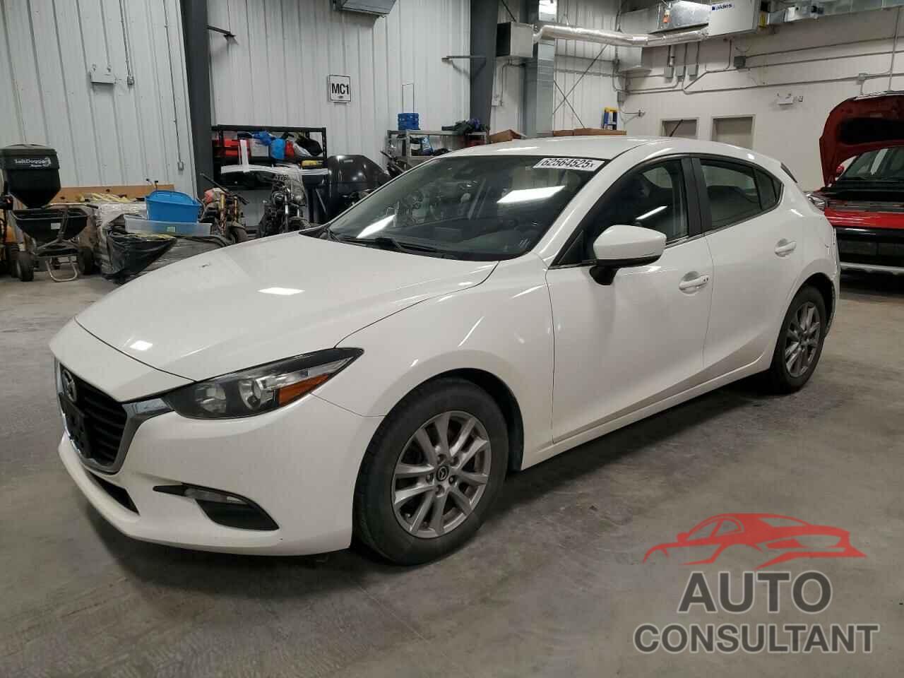 MAZDA 3 2018 - JM1BN1L71J1184059
