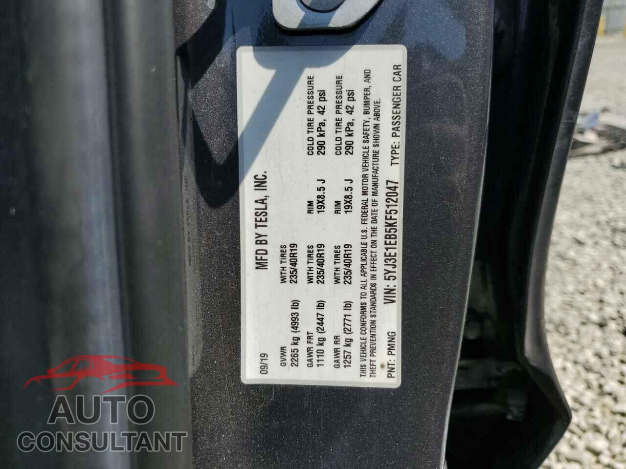 TESLA MODEL 3 2019 - 5YJ3E1EB5KF512047