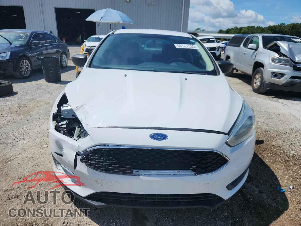 FORD FOCUS 2016 - 1FADP3E24GL400070