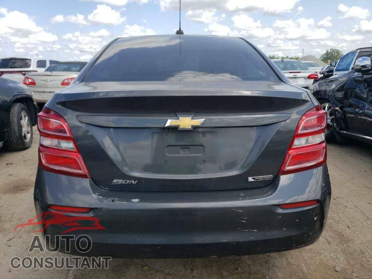 CHEVROLET SONIC 2019 - 1G1JF5SB7K4121983