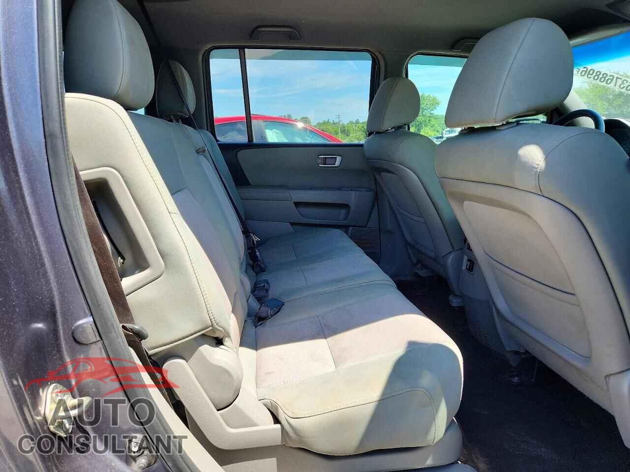 HONDA PILOT 2014 - 5FNYF3H45EB013328