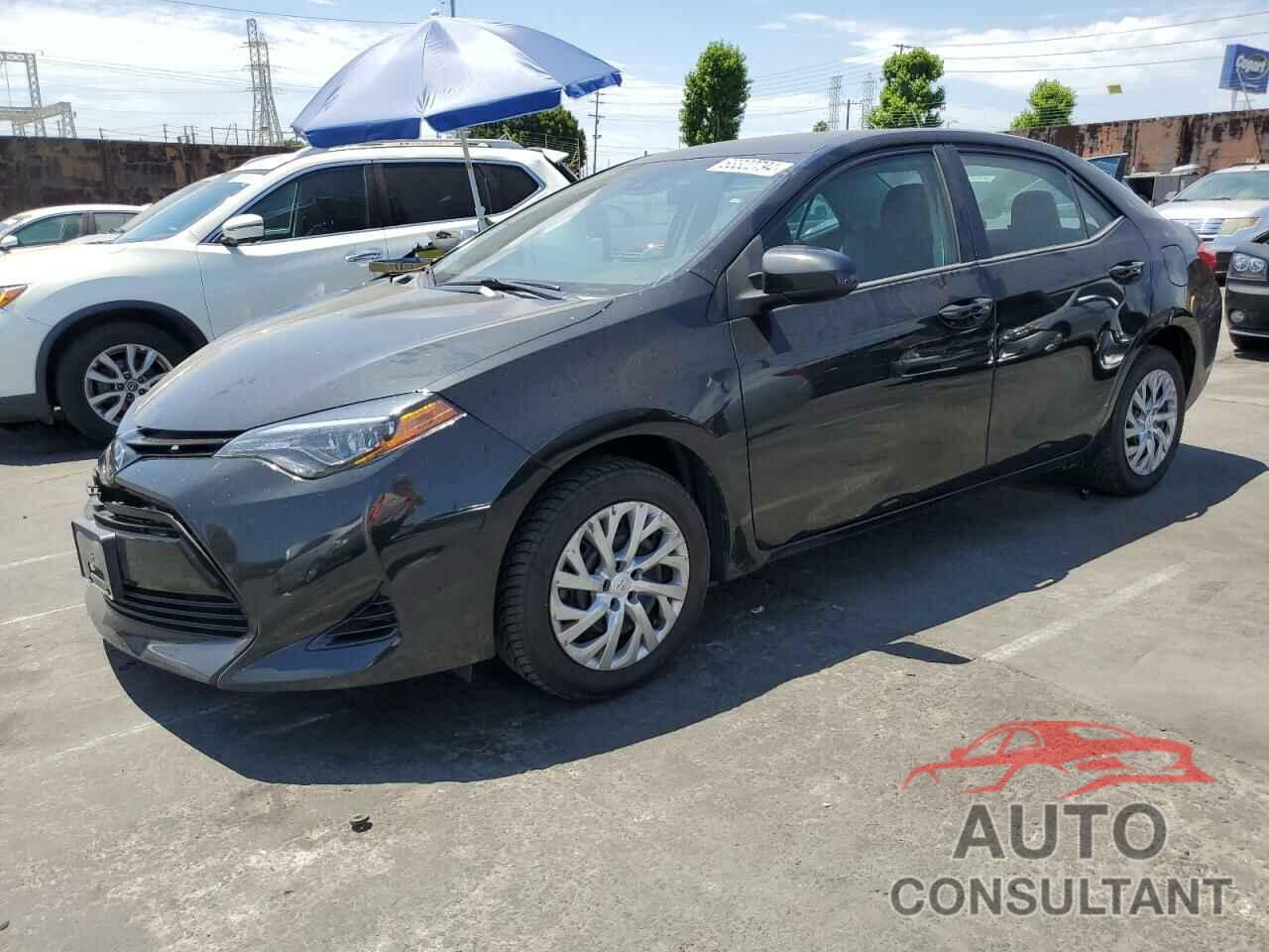 TOYOTA COROLLA 2018 - 5YFBURHE2JP821786