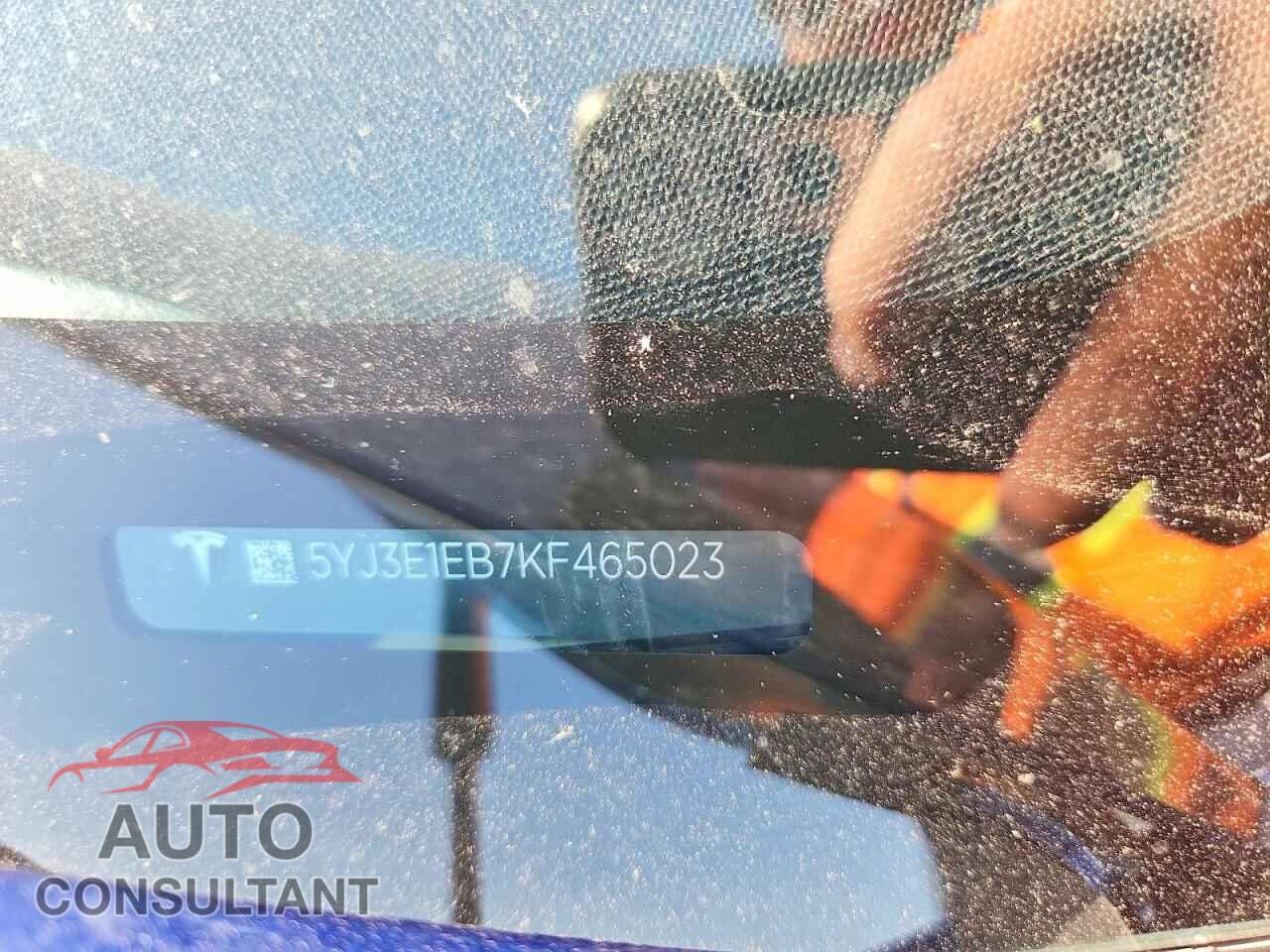 TESLA MODEL 3 2019 - 5YJ3E1EB7KF465023