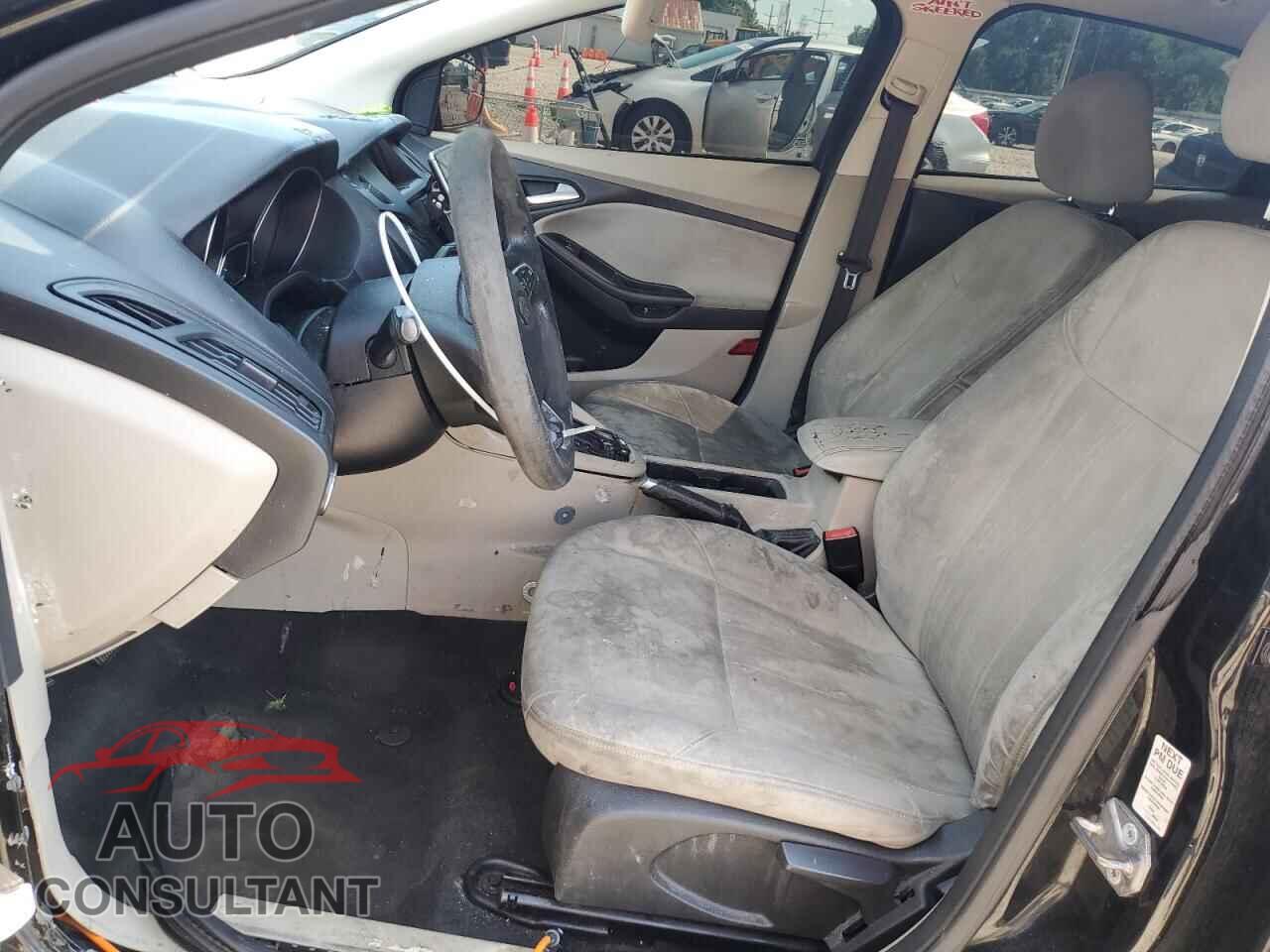 FORD FOCUS 2015 - 1FADP3F21FL263733
