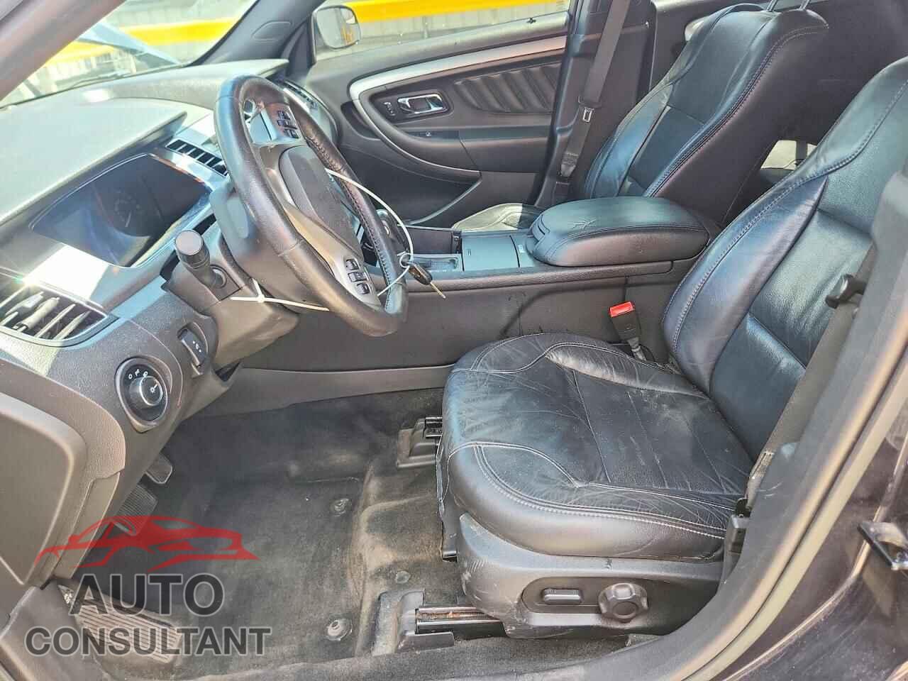 FORD TAURUS 2017 - 1FAHP2E88HG114698