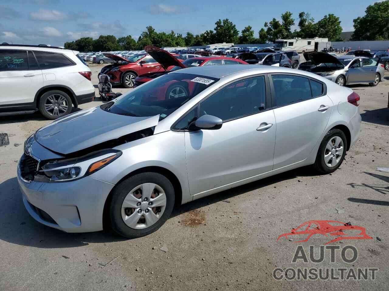 KIA FORTE 2018 - 3KPFL4A75JE269852