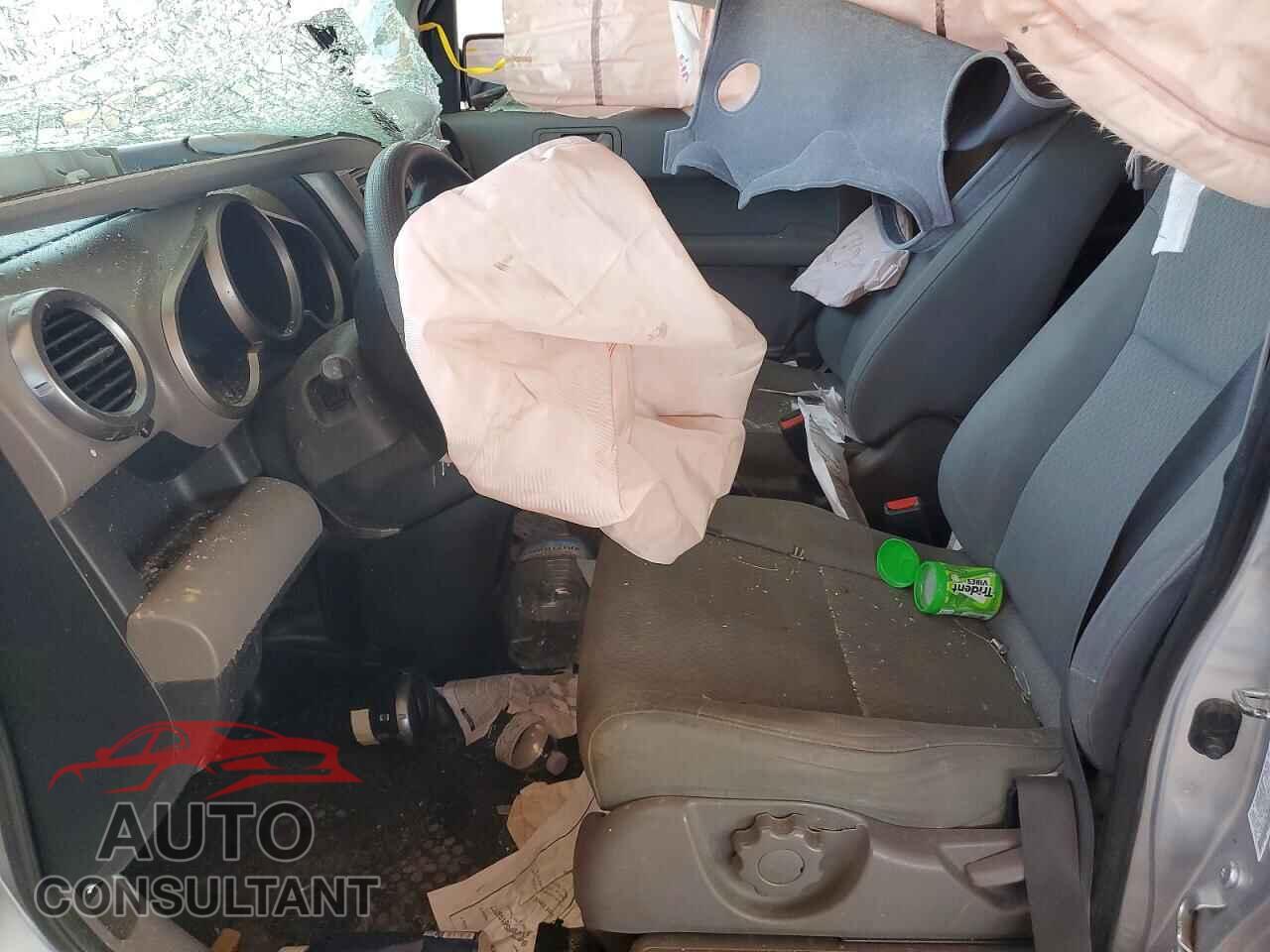 HONDA ELEMENT 2011 - 5J6YH1H37BL003215