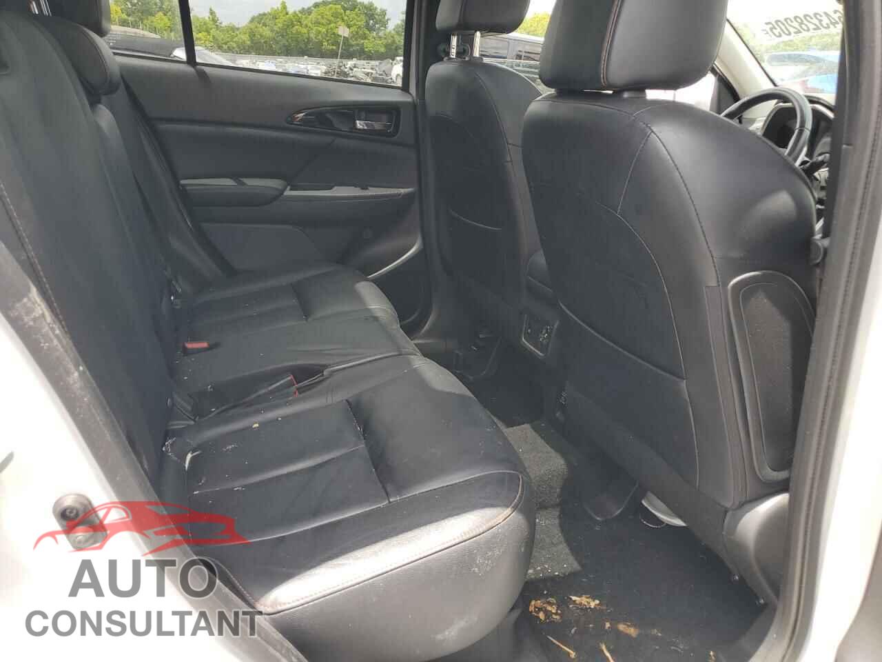MITSUBISHI ECLIPSE 2018 - JA4AT5AA4JZ043005
