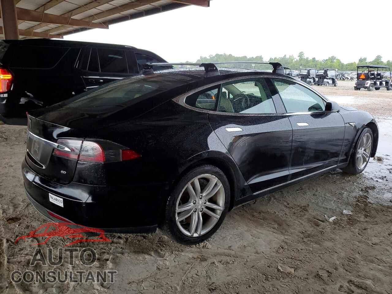 TESLA MODEL S 2014 - 5YJSA1S18EFP32872