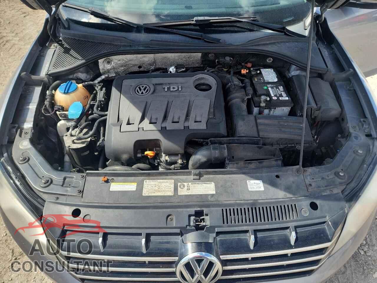 VOLKSWAGEN PASSAT 2012 - 1VWBN7A37CC044945