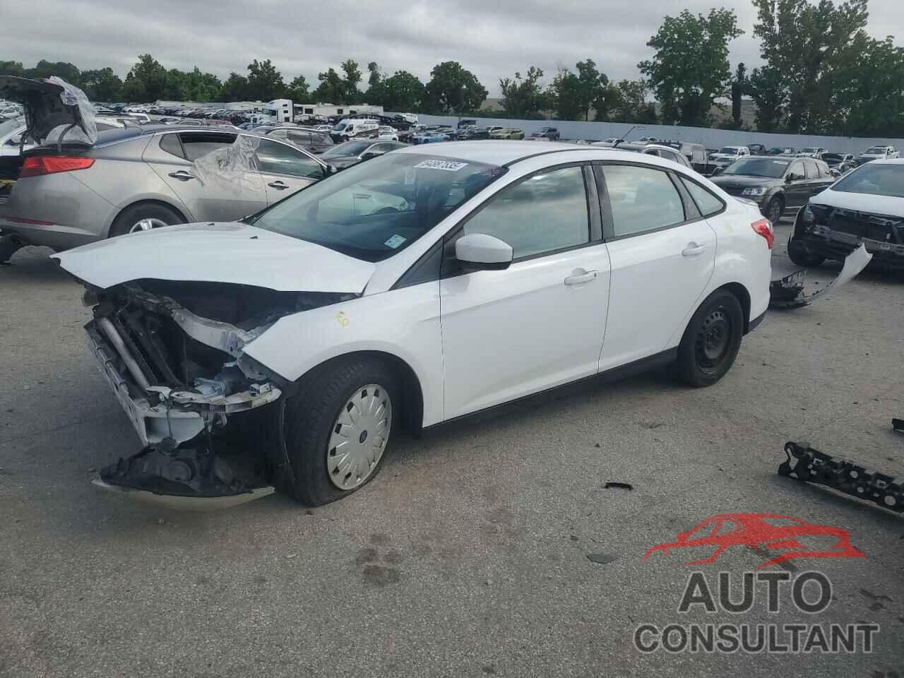 FORD FOCUS 2012 - 1FAHP3F22CL433157