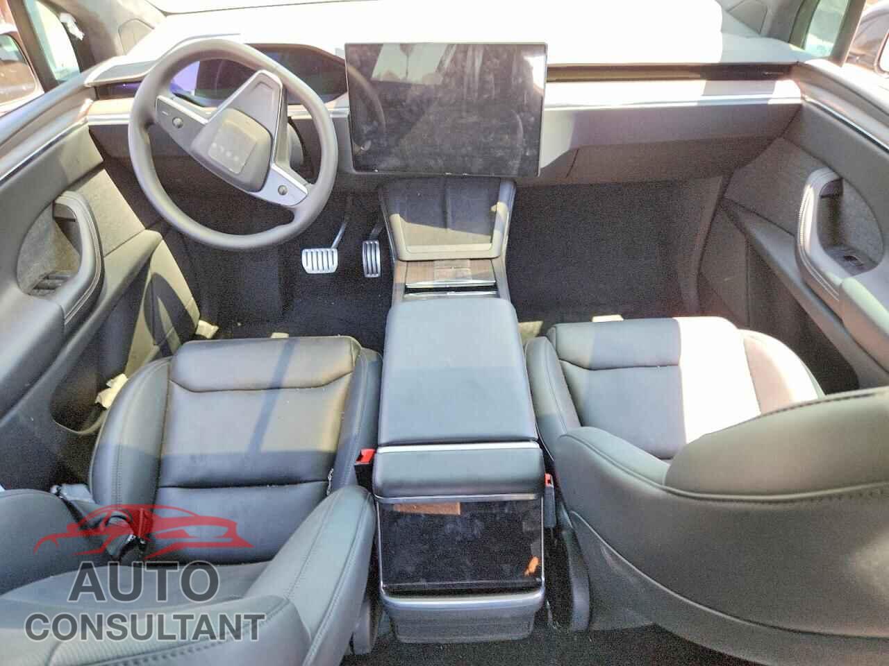 TESLA MODEL X 2025 - 7SAXCBE54SF466172