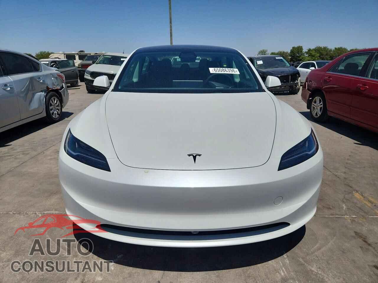 TESLA MODEL 3 2026 - 5YJ3E1EA3TF169957