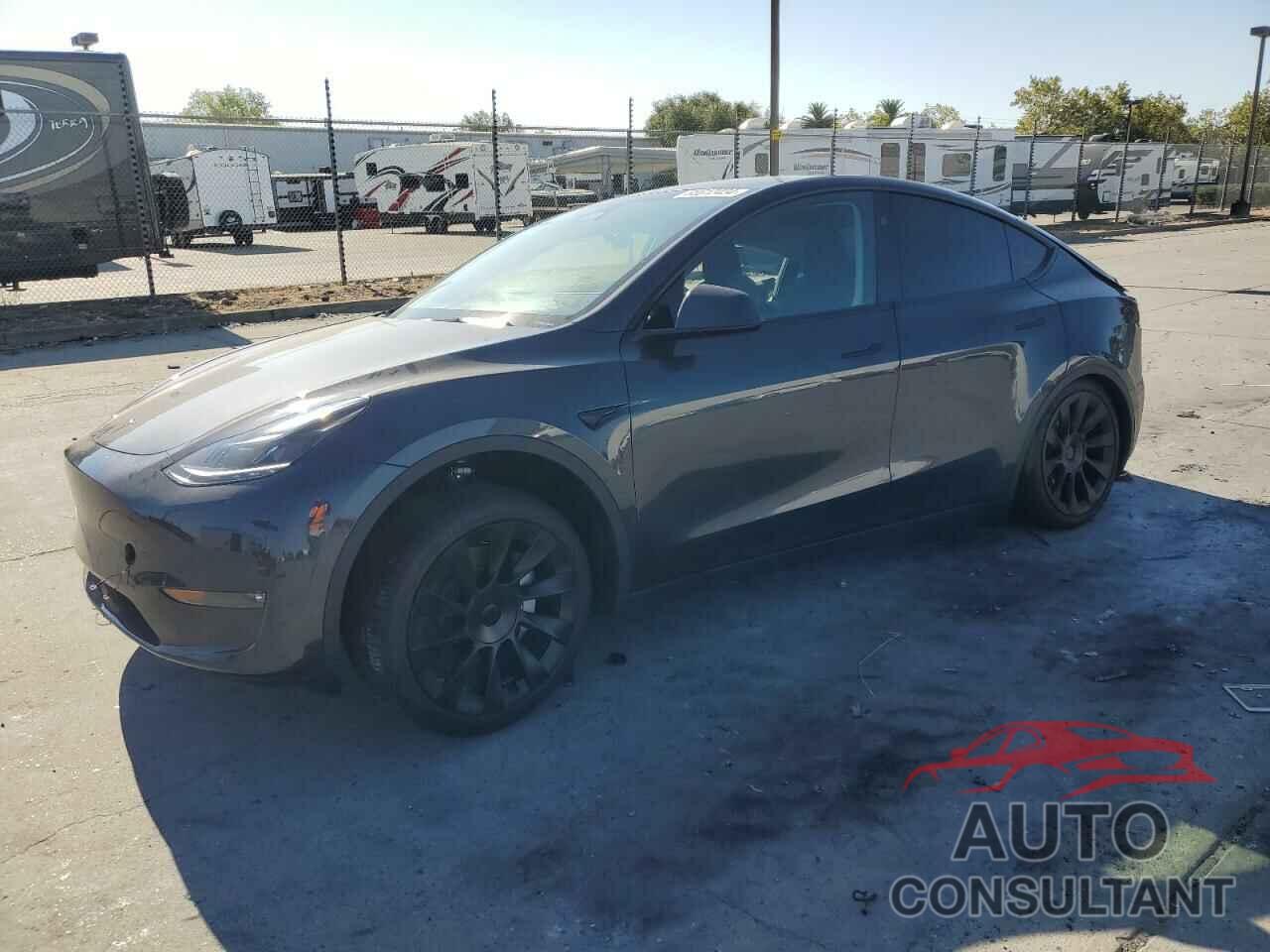 TESLA MODEL Y 2024 - 7SAYGDEE1RF073891