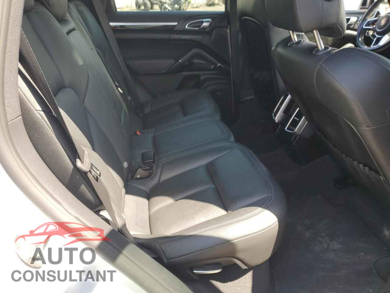 PORSCHE CAYENNE 2015 - WP1AB2A28FLA59572