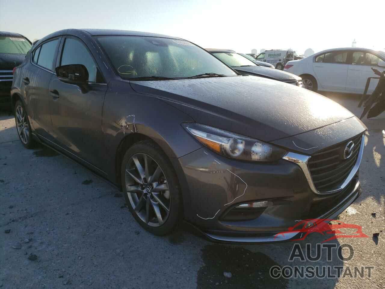 MAZDA 3 2018 - 3MZBN1L35JM228884