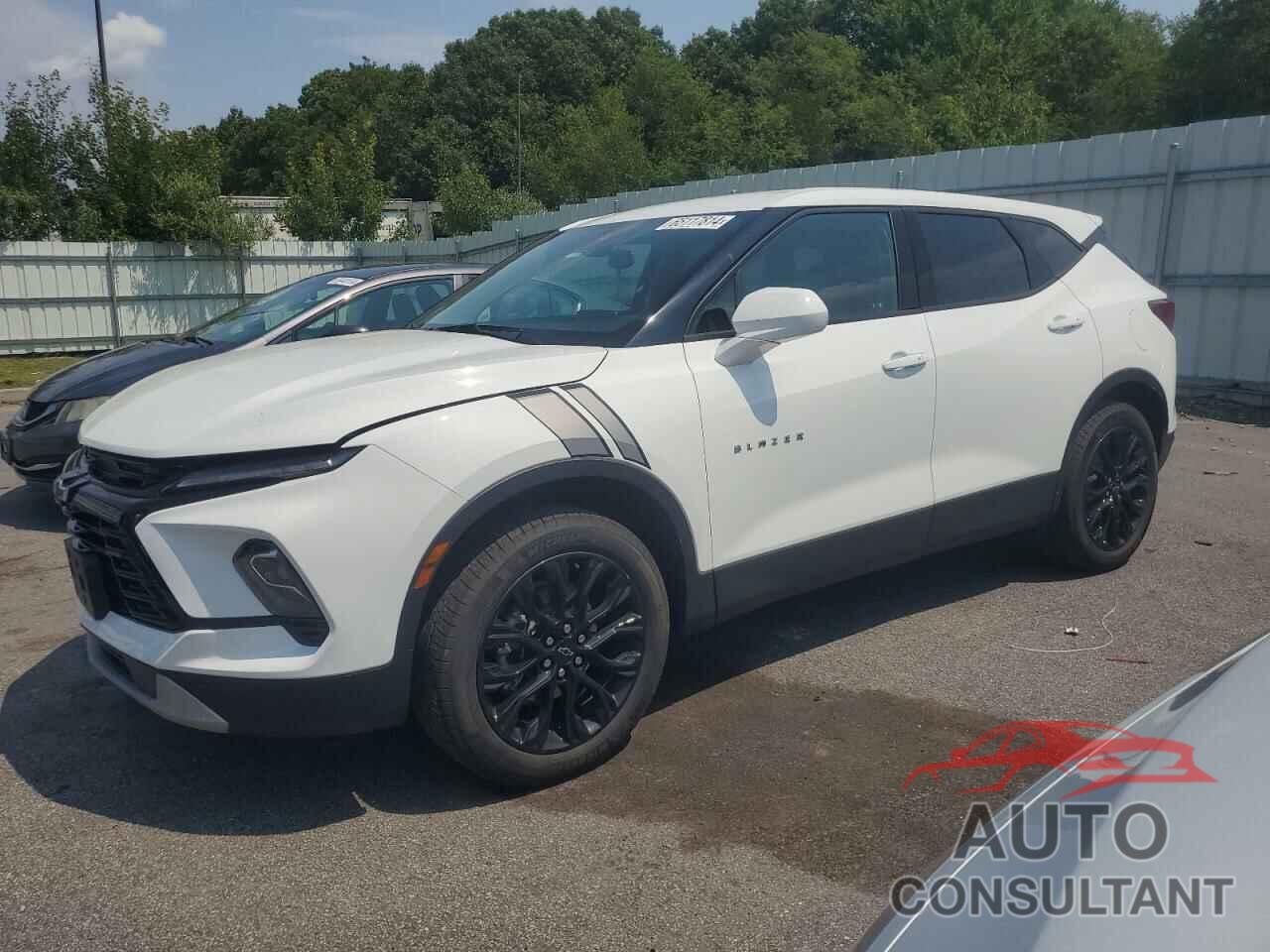 CHEVROLET BLAZER 2023 - 3GNKBHR42PS160625