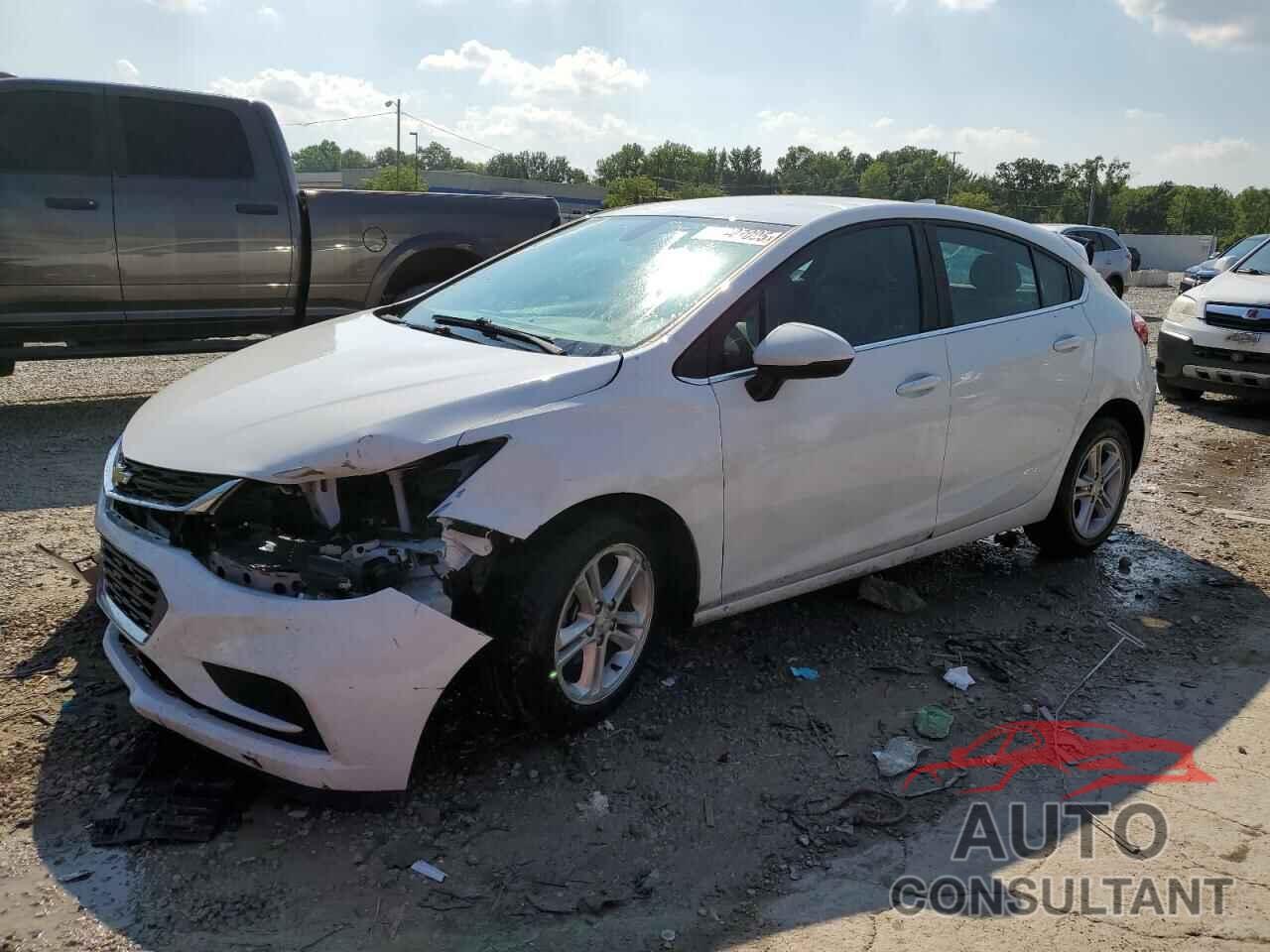 CHEVROLET CRUZE 2018 - 3G1BE6SM7JS605438