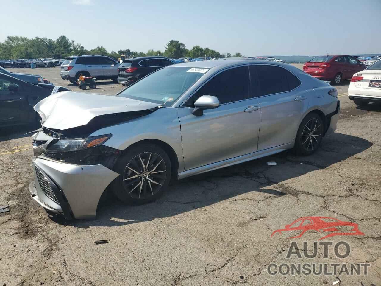 TOYOTA CAMRY 2021 - 4T1G11AK4MU406696